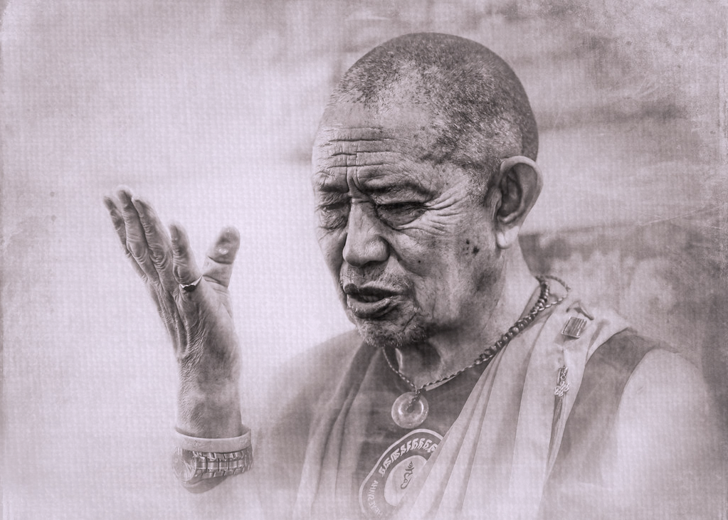 Lama Surya Das - Awakening Now - Episode 82 - Seeing with Naked Awareness