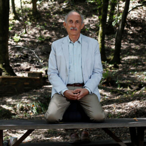 Heart Wisdom with Jack Kornfield – Ep. 321 – Ram Dass and the Freedom to Be Human