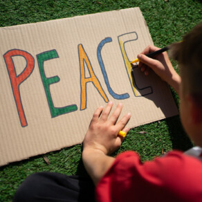 Heart Wisdom with Jack Kornfield – Ep. 324 – The Courage to Love Amidst War: Compassion, Exhaustion, and Renewal